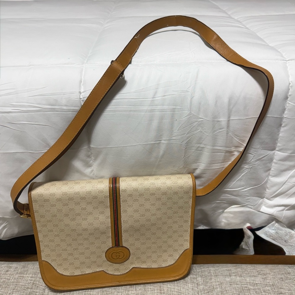 Gucci Tan and Cream Vintage Bag